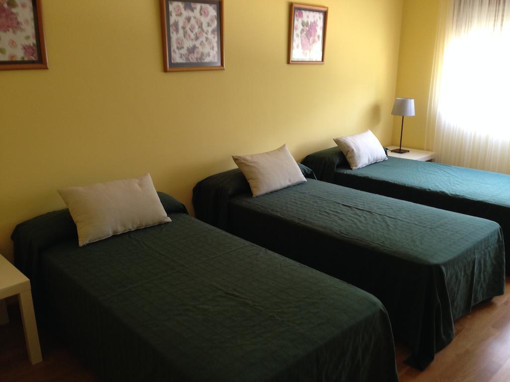 Pension Blasones Sarria Zimmer foto